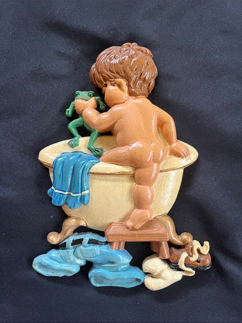 Vtg 1975 Sexton Cast Metal Wall Hanging Young Boy Bathtub Frog Wall Decor MCM